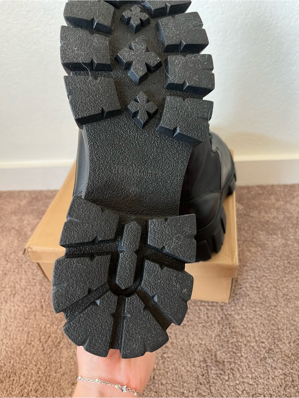 Steve Madden Women's 12 Leather Combat Boots NWT. - Picture 10 of 12